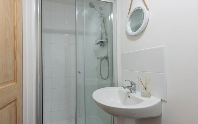Wheal Rose Lodge