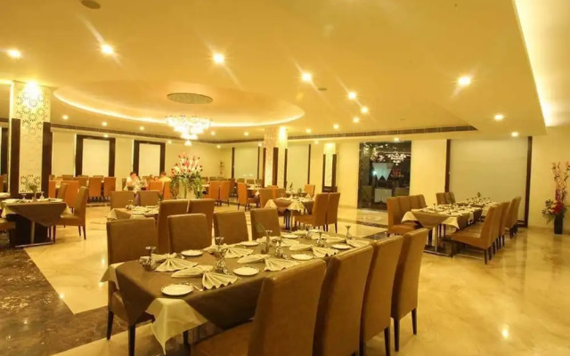 Wingston A Treehouse Hotel-Goverdhan