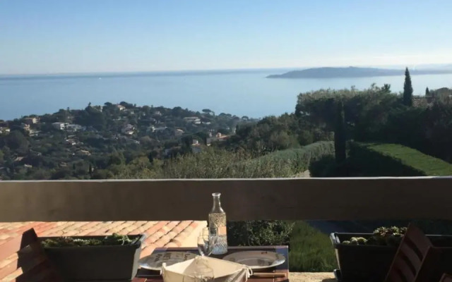 Sainte Maxime Vue féerique piscine chauffée