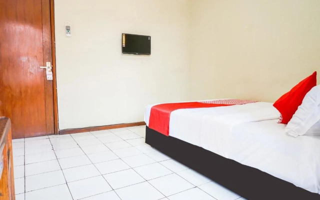 Hotel O Kebon Jeruk Near Gedung Sate Formerly Kurnia Hotel – Guest Rooms – Bandung