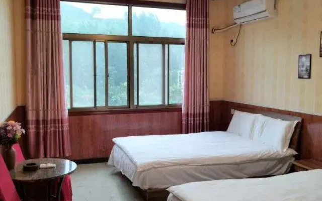 Jingji Private House Cai B&B