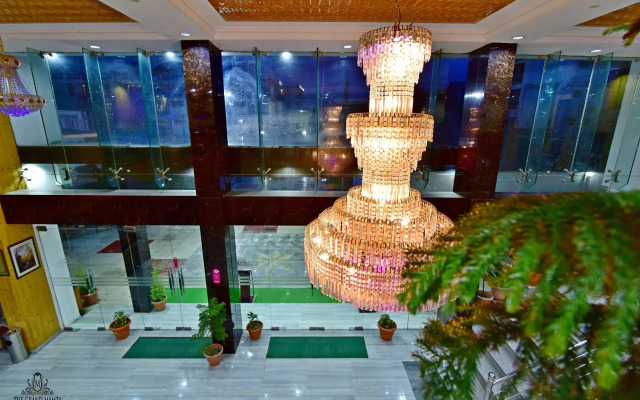 Hotel The Grand Mamta