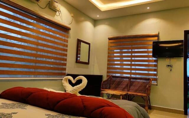 Pura Vida Varkala