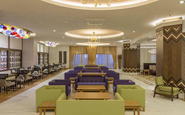 Royal Taj Mahal - All Inclusive