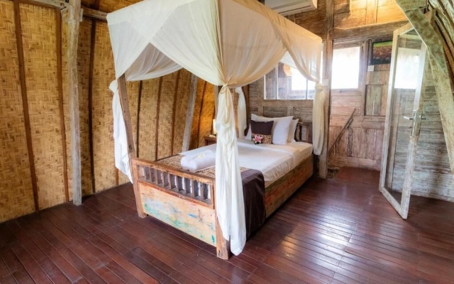 Two Bedroom Bungalow – Guest Rooms – Ubud