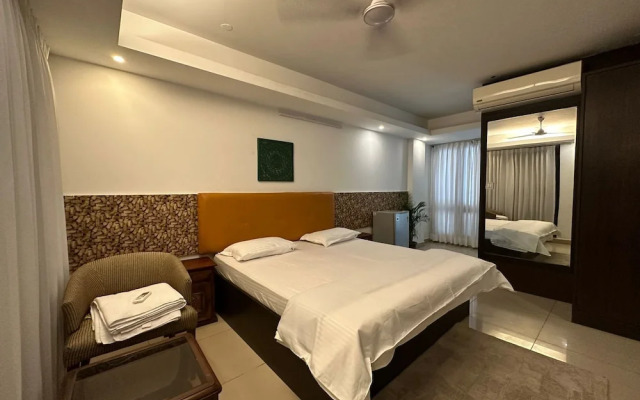 Locals Stay Hauz Khas