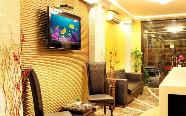 Hotel TJS Royale