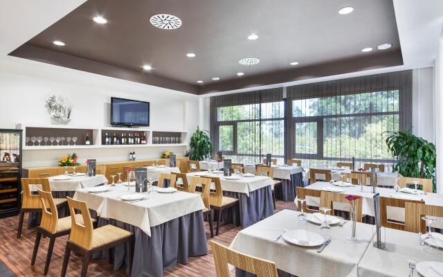 Aparthotel Attica21 Vallés