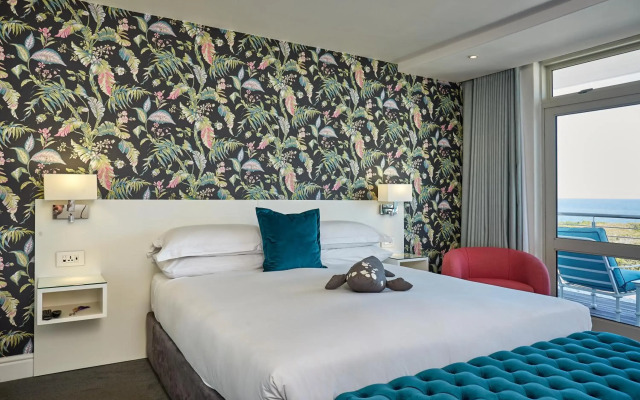 One Marine Drive Boutique Hotel