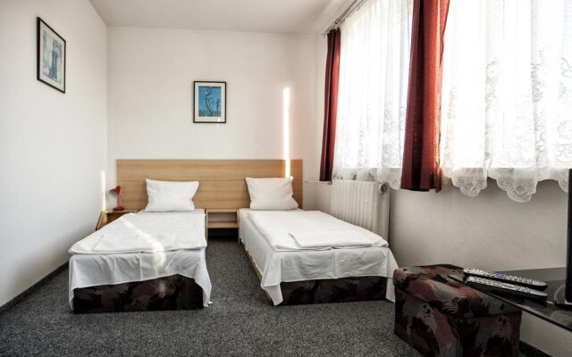Hotel Bobr