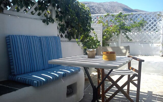 Hotel Anthousa