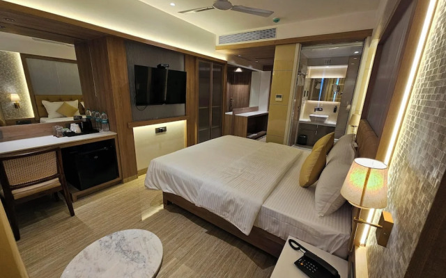 Hotel Golden Nest - Thane