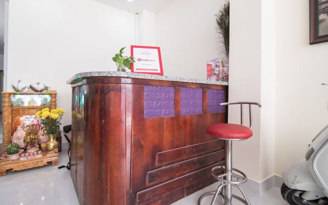 RedDoorz Plus  Le Van Sy Street 2