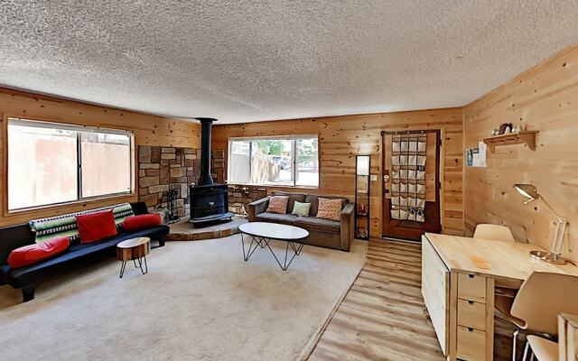 40256est 3 Bedroom Home