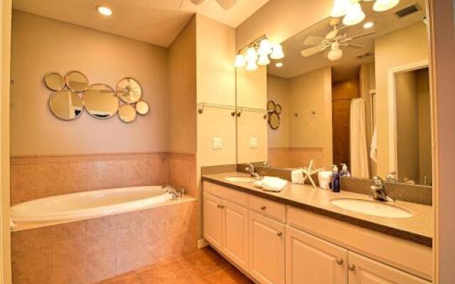 Harborview Grande 802