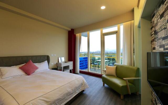 The Riverview Retreats