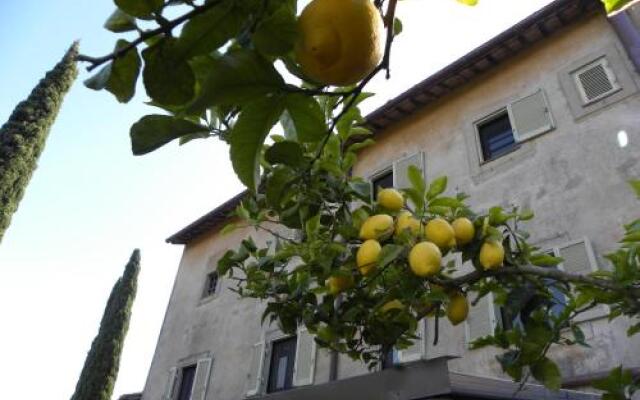 Borgo di Ceri B&B