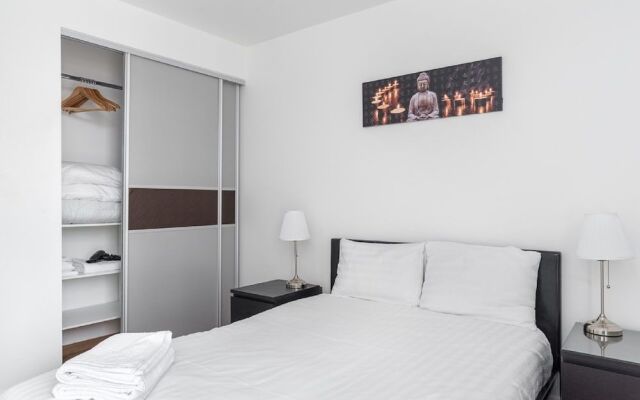 Modern Bedford Blues Apartment