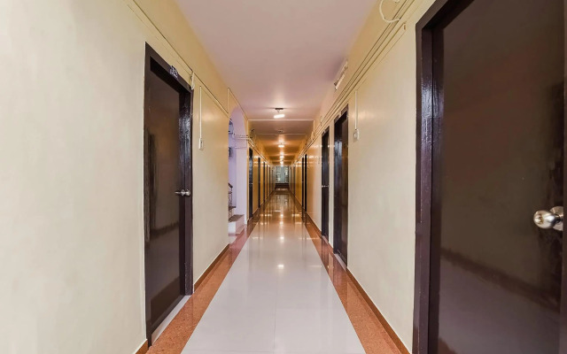 Flagship 74267 Hotel Maruthi Gandhi Park