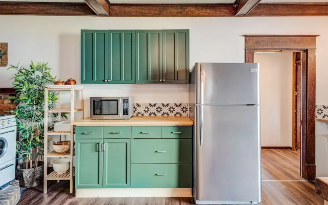 Rocky Mountain Bed & Breakfast