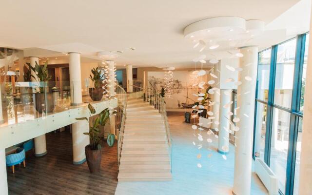 Palmon Bay Hotel & Spa