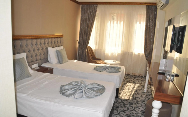 Grand Sera Hotel