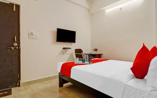 OYO 70119 Happy stay Hotels