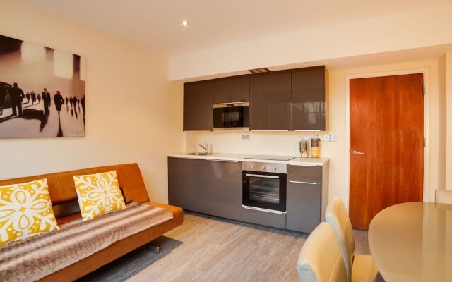 Lovely Studio in London With Jacuzzi