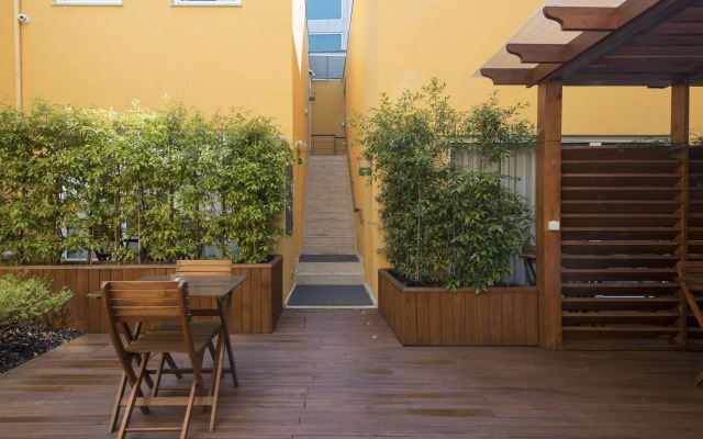 Bloom House by Sweet Porto