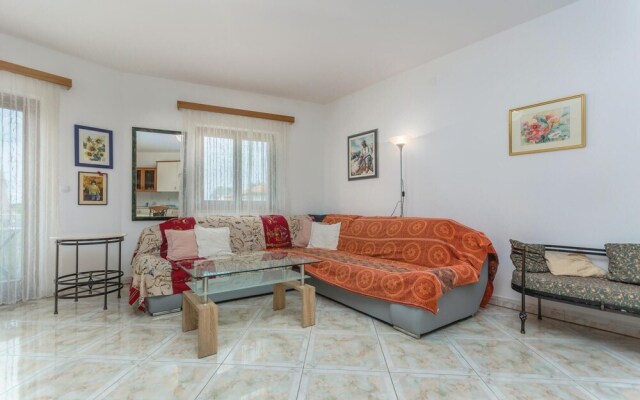 Nice Home in Zambratija With Wifi and 2 Bedrooms