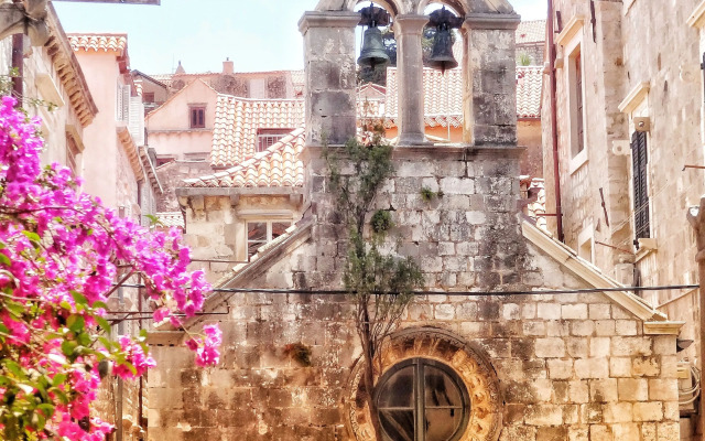 Heart of the City Apartments