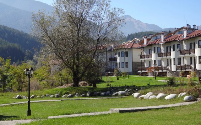 Pinerose Resort