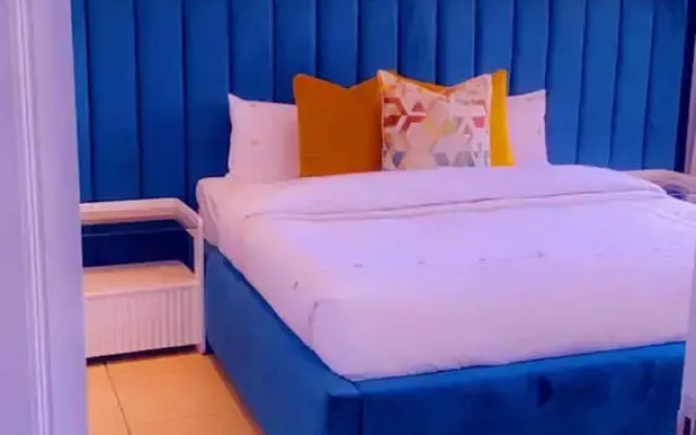 Or Tambo Airport Holiday Home