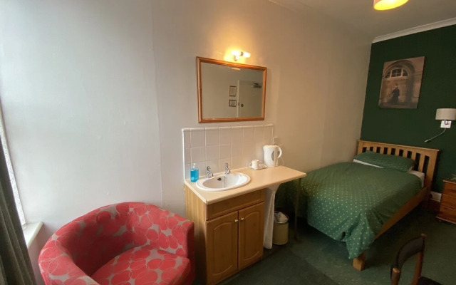 Masslink Guest House