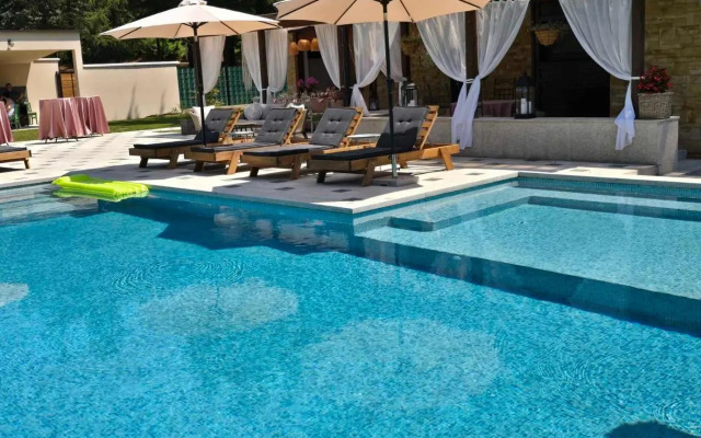 Hotel Koliba na Grzi