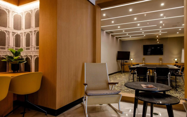 Motel One Madrid-Plaza de España