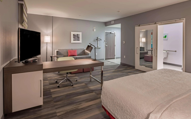 Hampton Inn & Suites Dallas/Plano Central