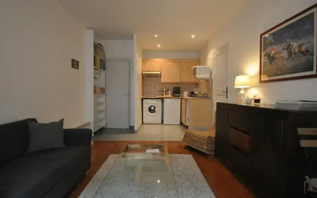 Apartment Paris Rue Fondary