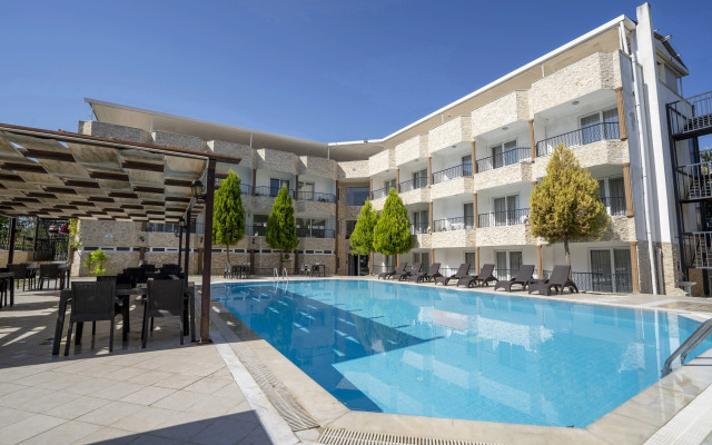 Ayapam Hotel