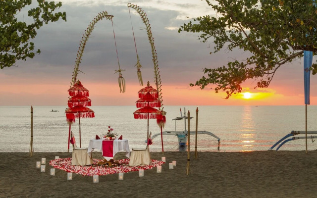 Bali Taman Lovina Resort & Spa Suites