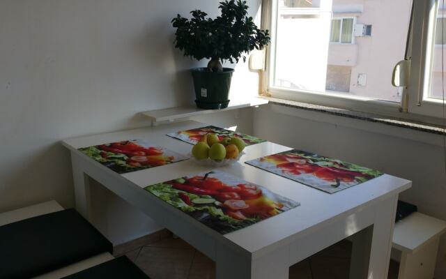 Apartment "sunny" Near the Center and Beach