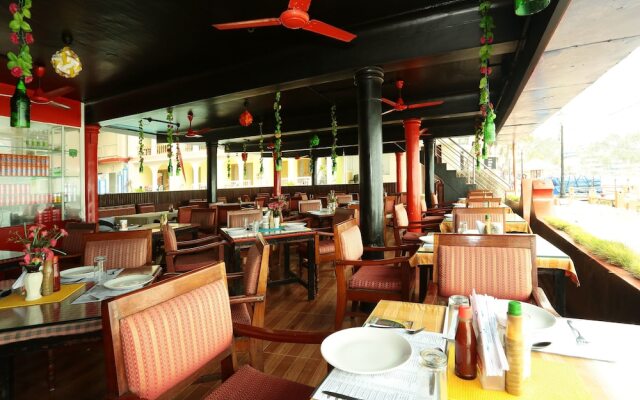 OYO 13590 Saanvi Beach Resort