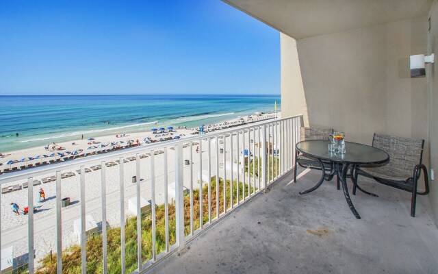 Tidewater 313 213334 by RedAwning