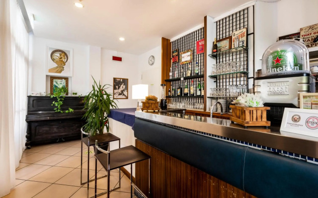 Hotel Ausonia