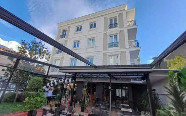 Oxygen Boutique Hotel