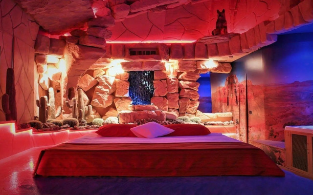 Silk Motel