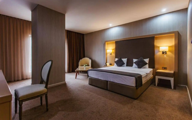 Sky Hotel Baku