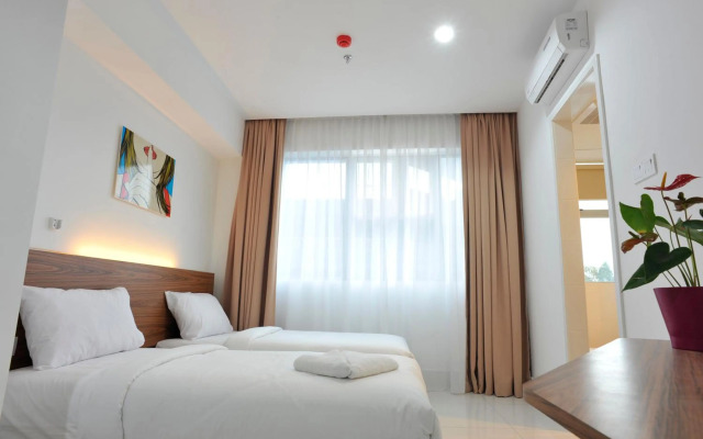 OYO 180 V Hotel
