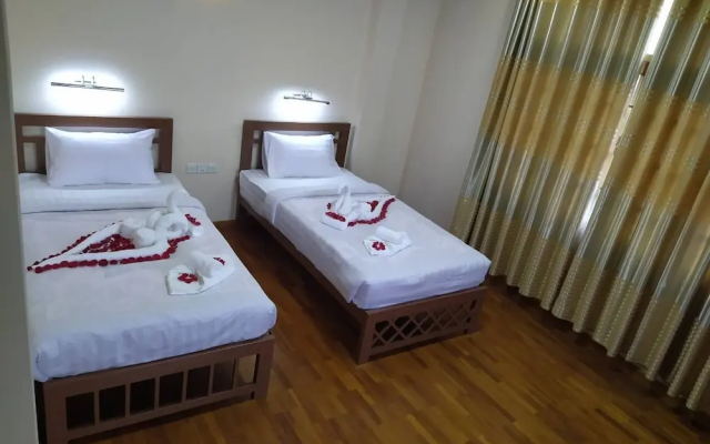 Hotel Crown