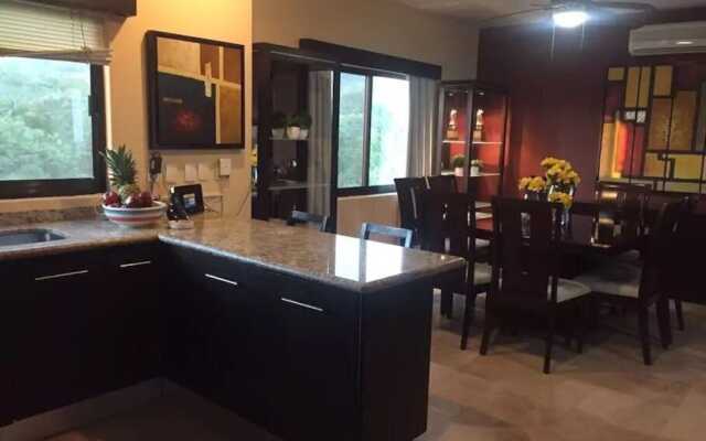 3 Bedroom House , 3 Pools & Gym home